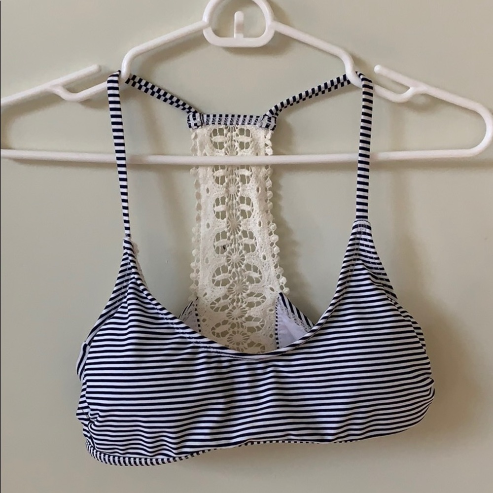 Black and white bikini top
